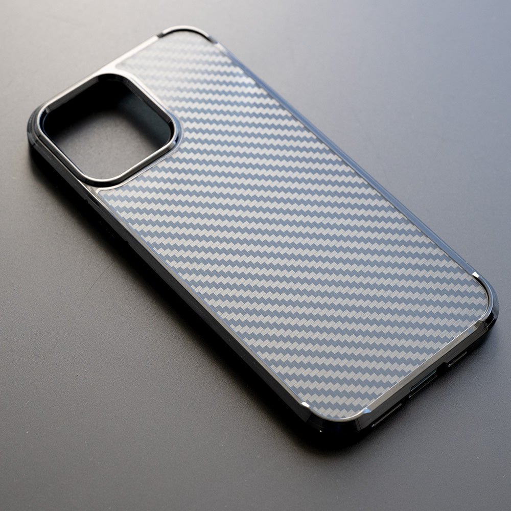 Estuche Spigen Fibra Carbon para iPhone 12 Pro Max — foto 4