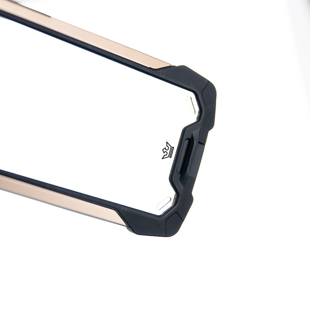 Estuche Clásico El Rey Impact 10 Metros de Protección Apple iPhone 13 Pro Max Color Negro / Dorado — foto 4