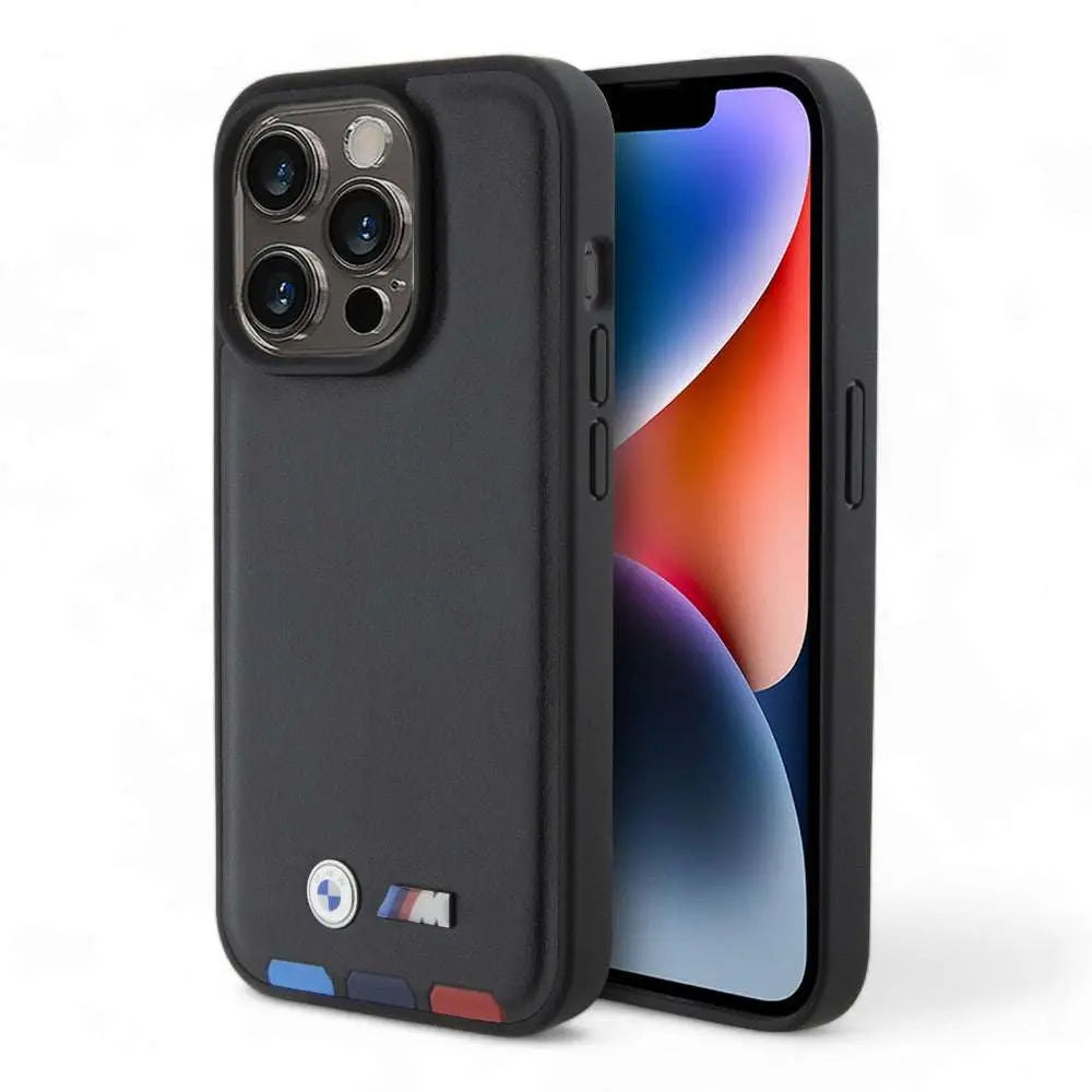 Estuche rígido BMW de cuero PU negro para iPhone 15 Pro con estampado tricolor.