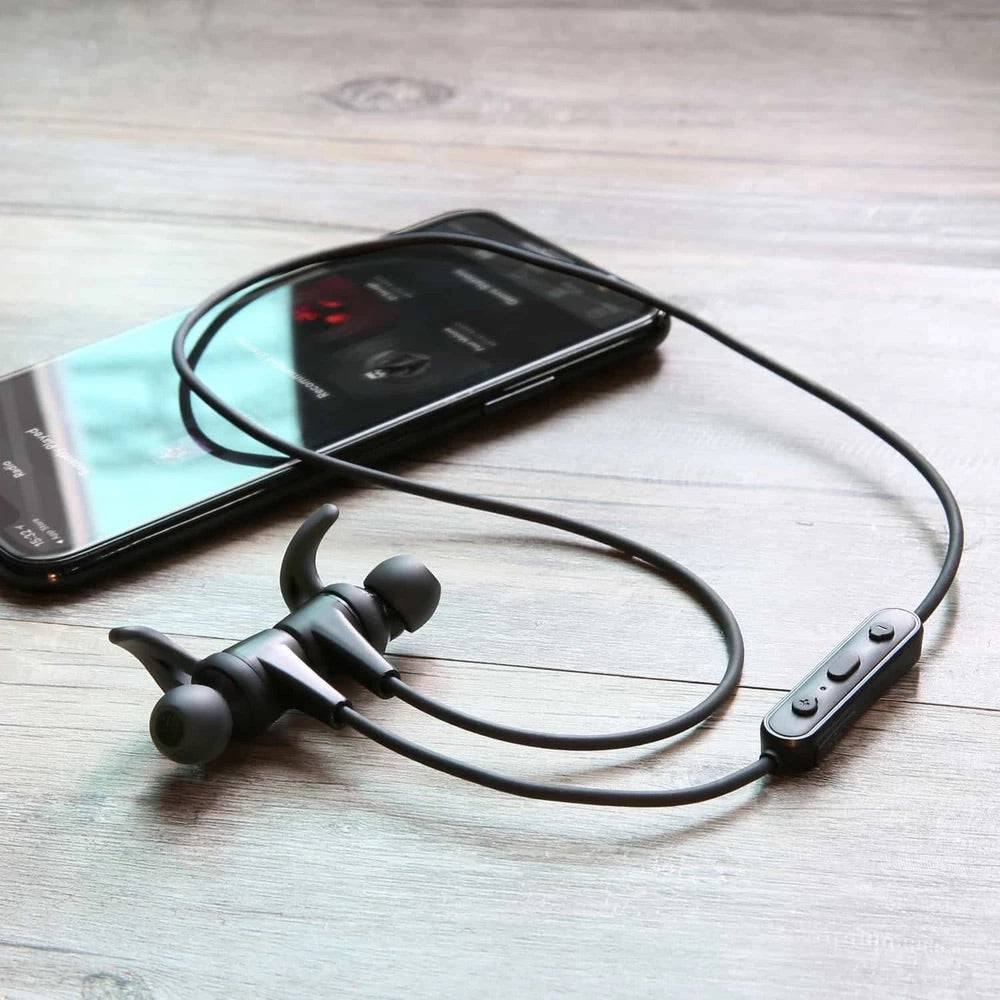 Audifonos aukey inalambrico deportivo con clip magnetico color negro - MUNDO ACCESORIOS (B2C)