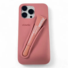 Estuche Rhode Glamour para iPhone 16 Pro Max en color Salty Tan  Shop name