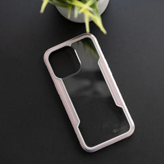 estuche protección El Rey Defense iPhone 13 Pro rosa sobre mesa negra