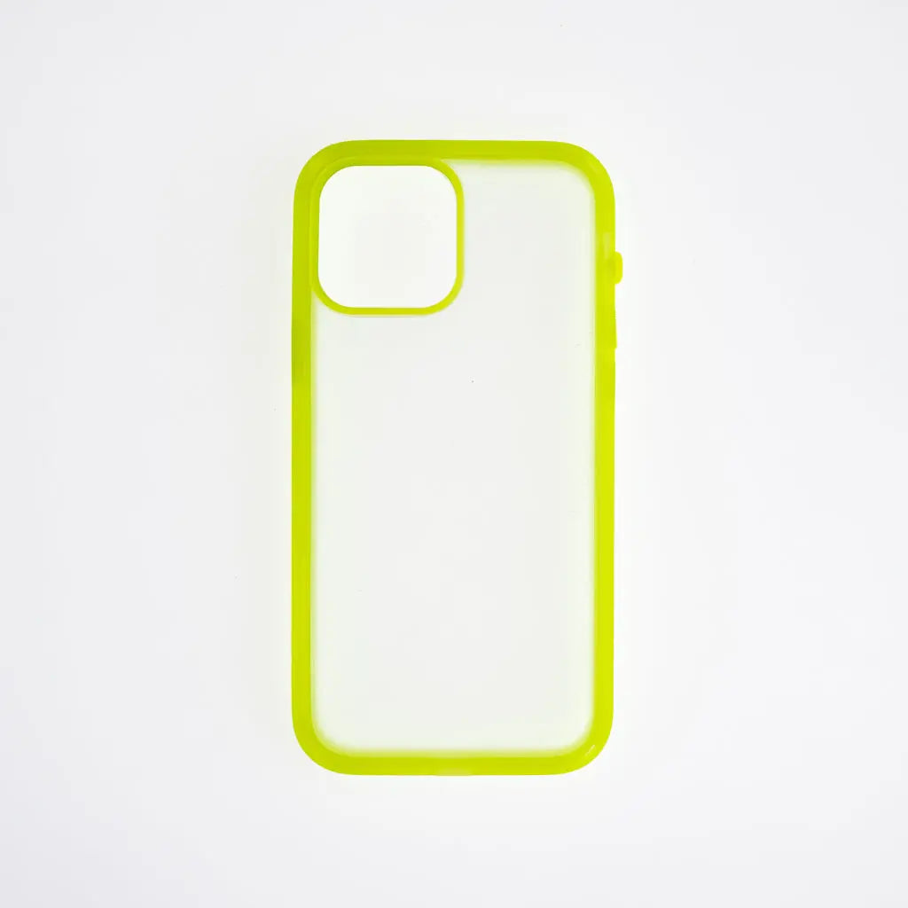 Estuche clásico Catalyst Influence mate verde para iPhone 13 Pro Max.