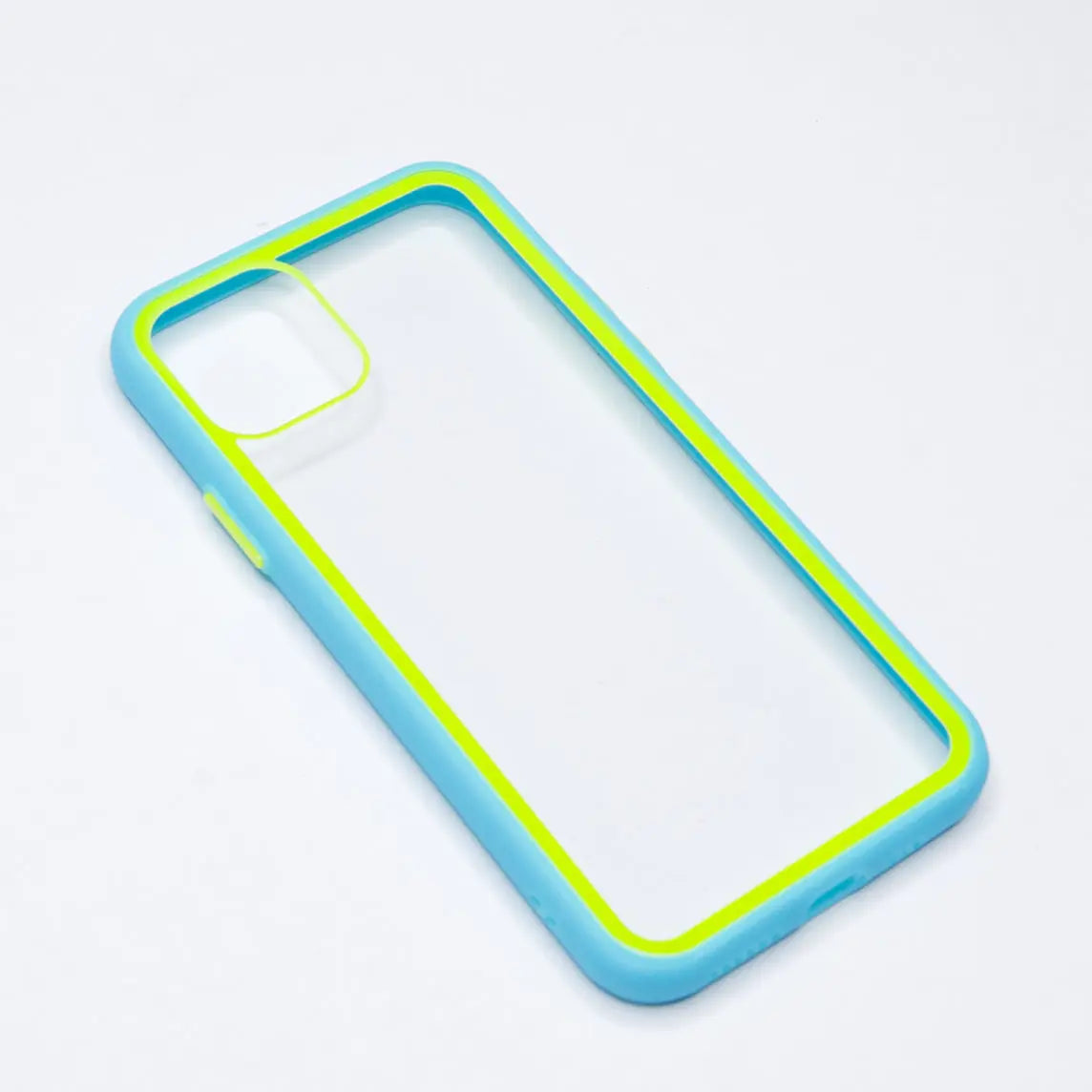 Estuche transparente celeste para iPhone 11 Pro, diseño moderno y protector.