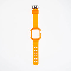 Accesorio genérico pulsera con bumper rugged para Apple Watch 45 mm color naranja.